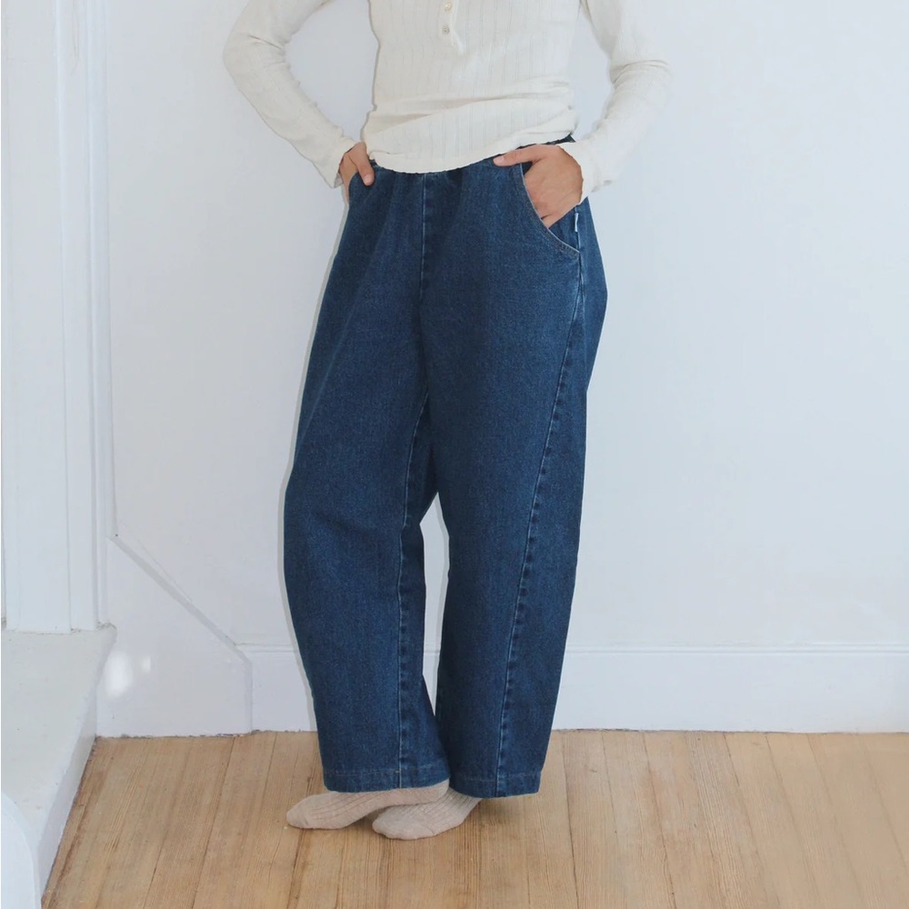 Arc wide leg Denim Pants in Dark Blue SOLD OUT ONLINE